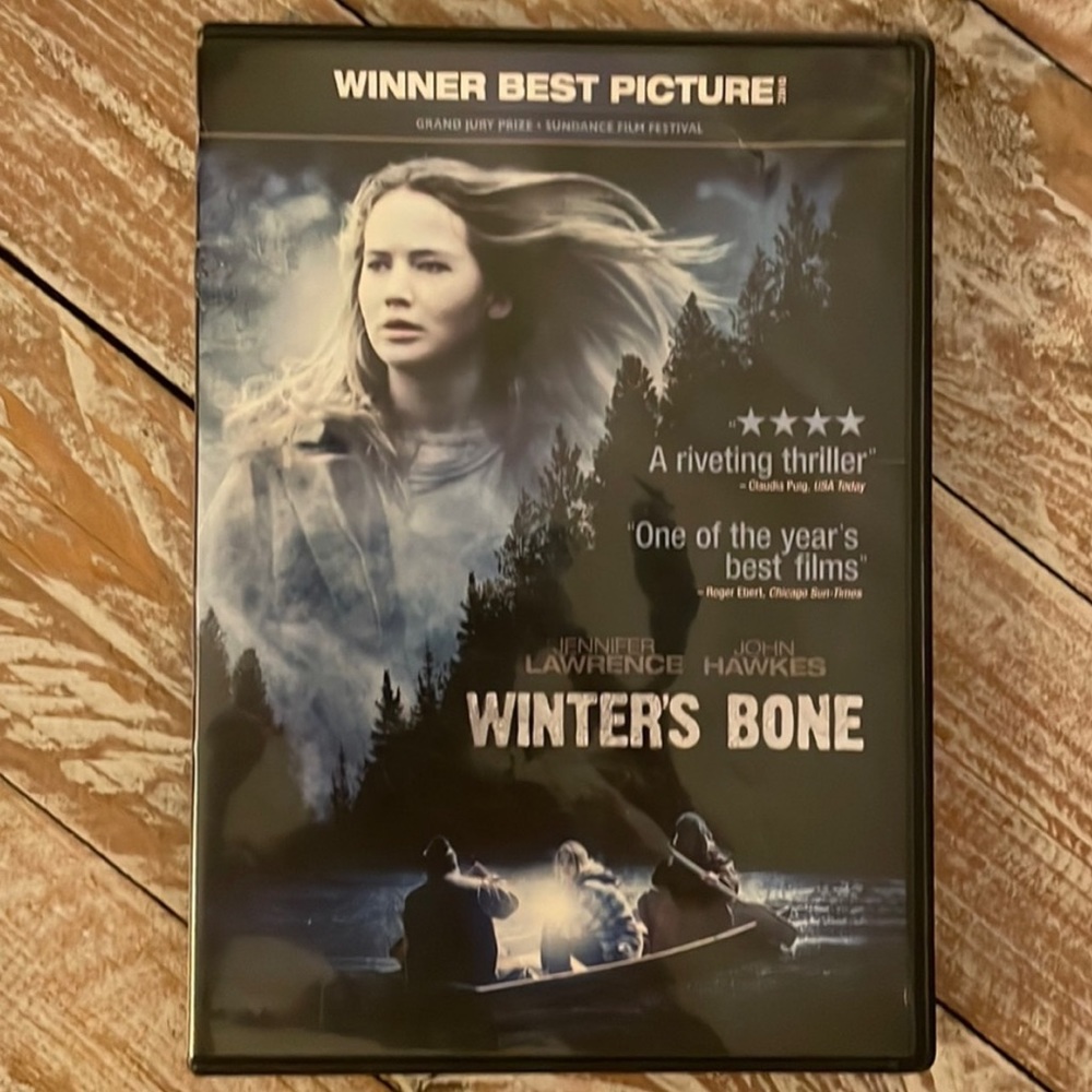 3/$15 u pick dvds📀or 1/$9~ ❄️Winter’s Bone❄️